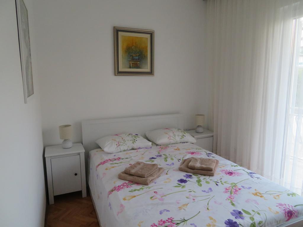 Apartment Lily Podstrana Esterno foto