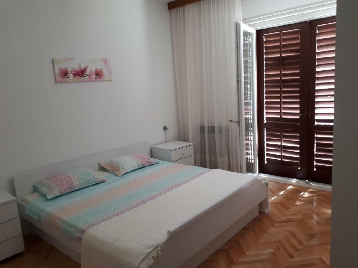 Apartment Lily Podstrana Esterno foto